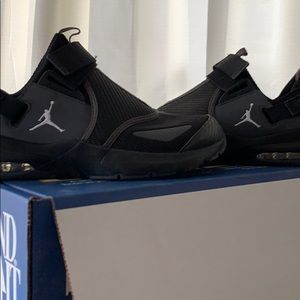 Jordan trainers